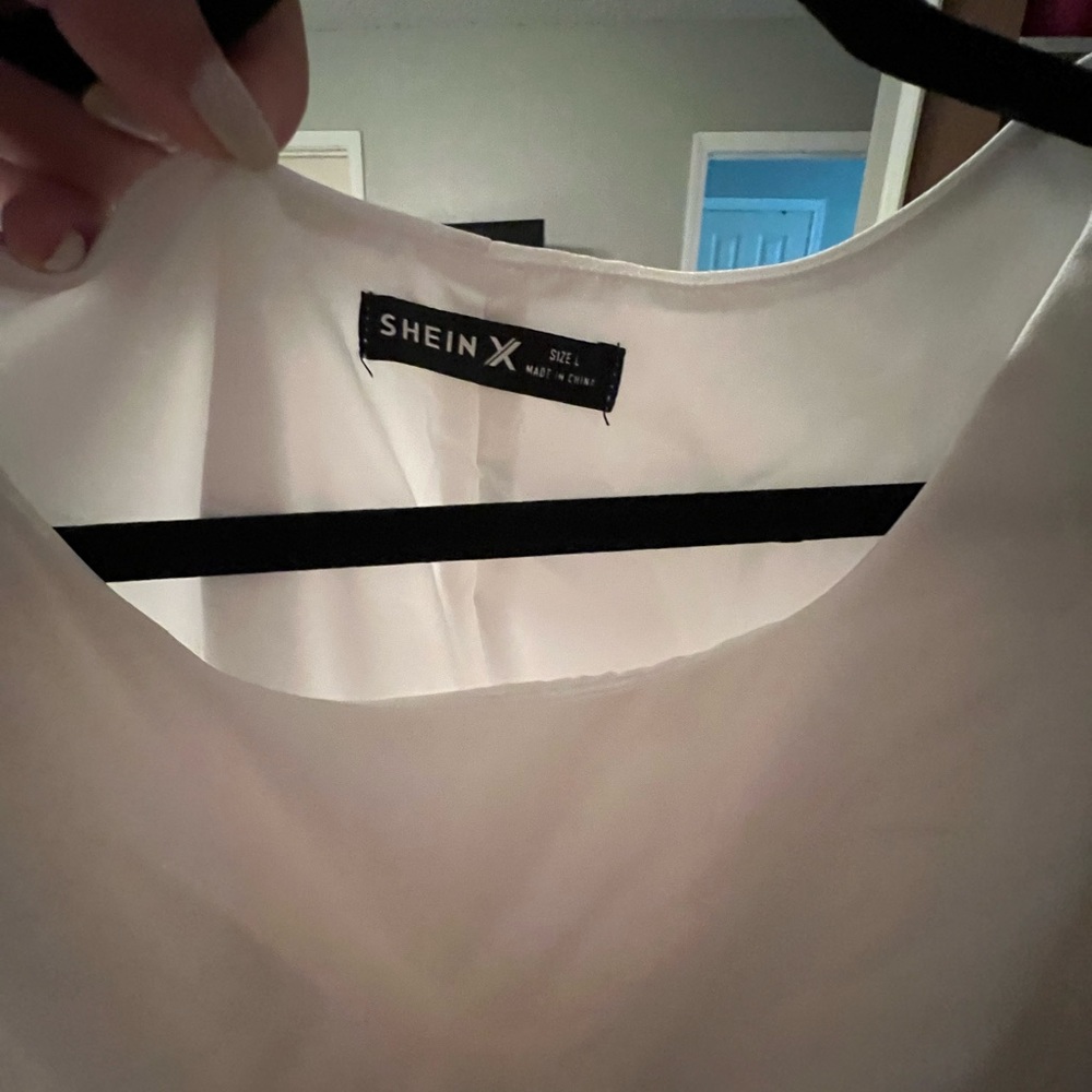 SHEIN Dress - Picture 3 of 3